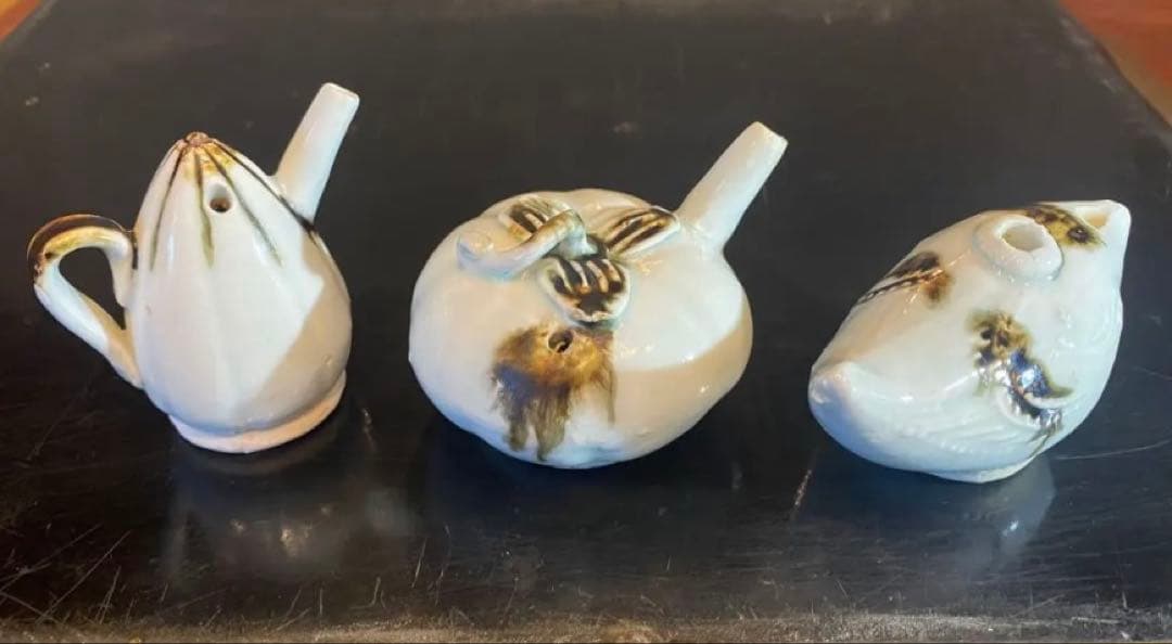 李朝　水滴　３点セット　鑑賞台付 １点　中国文物局蝋印付　ヴィンテージ　レア