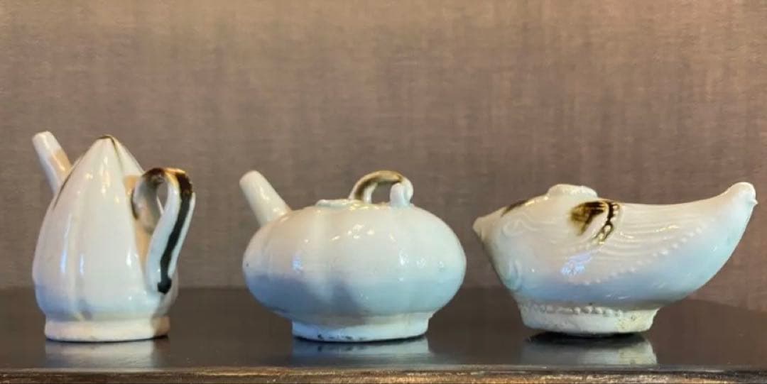 李朝　水滴　３点セット　鑑賞台付 １点　中国文物局蝋印付　ヴィンテージ　レア