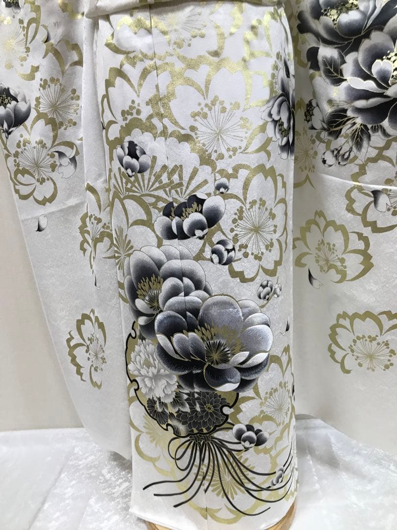 振袖単品　未仕立て品　正絹　金彩