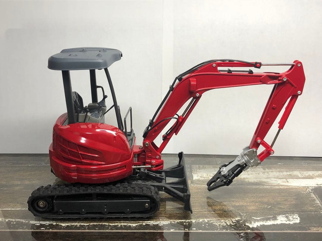 KOBELCO 1/21 ショベルカー　カスタム　ユンボ コベルコ　解体