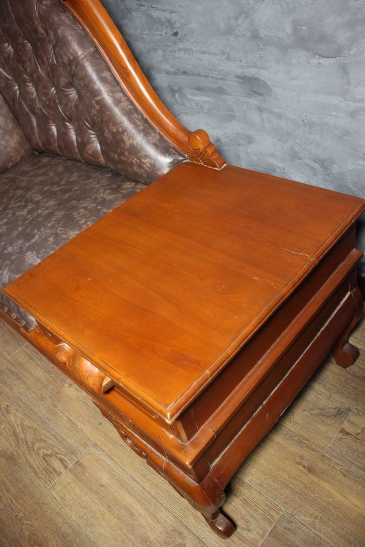 首都圏送無料〜 実用可能な美し過ぎるオブジェ 古いテレフォンベンチ 原産国不明