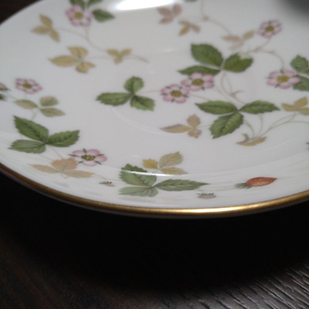 ♥黒壺印ウェッジウッドワイルドストロベリーティーカップ＆ソーサー５客セット