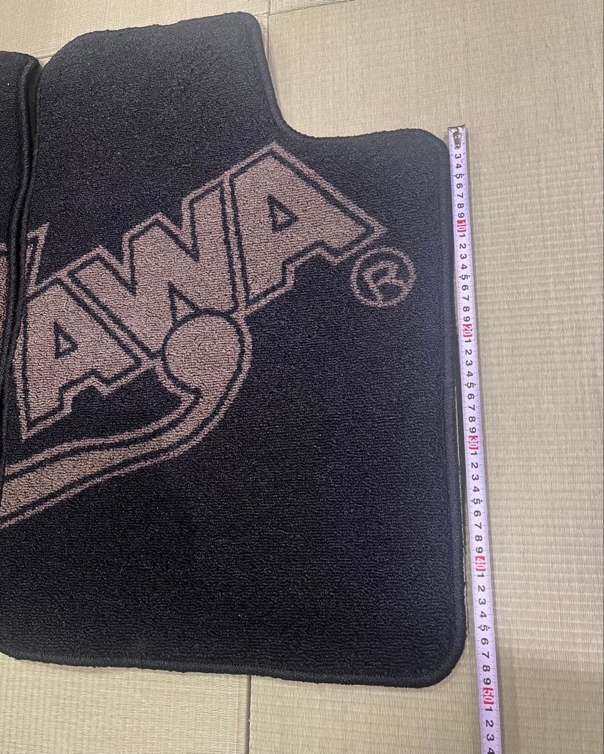 E.YAZAWA ロゴ入りマット 車用