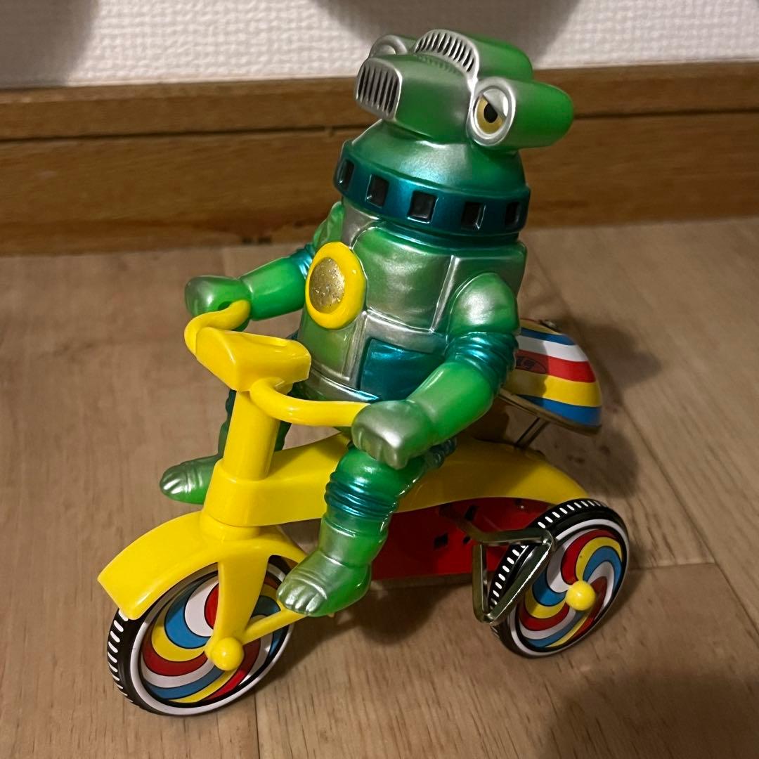 セブンガー　三輪車　M1号　グリーン　ソフビ