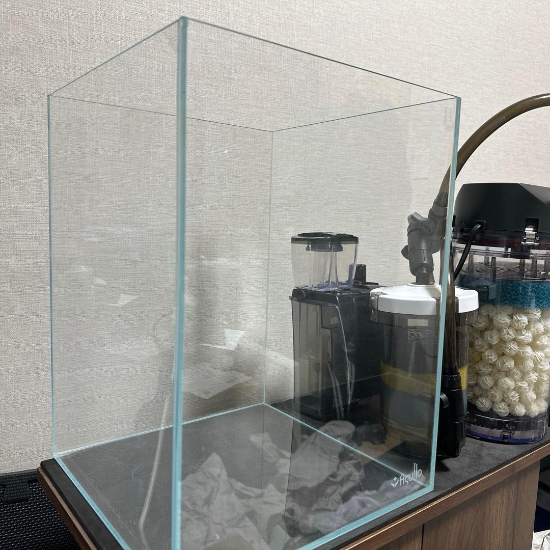 水槽セット　半年のみ使用　備品もいっぱいあります