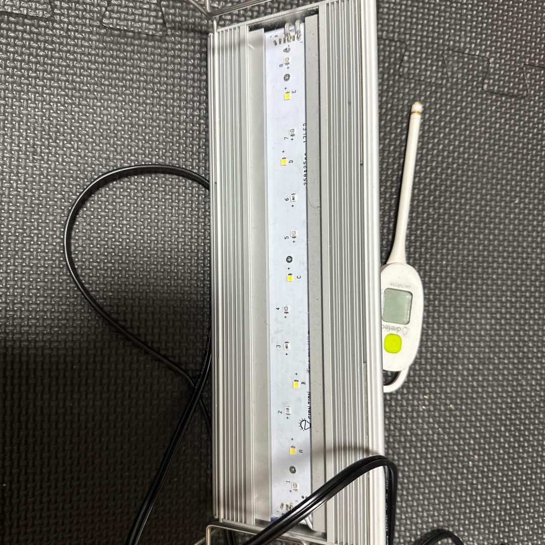 水槽セット　半年のみ使用　備品もいっぱいあります