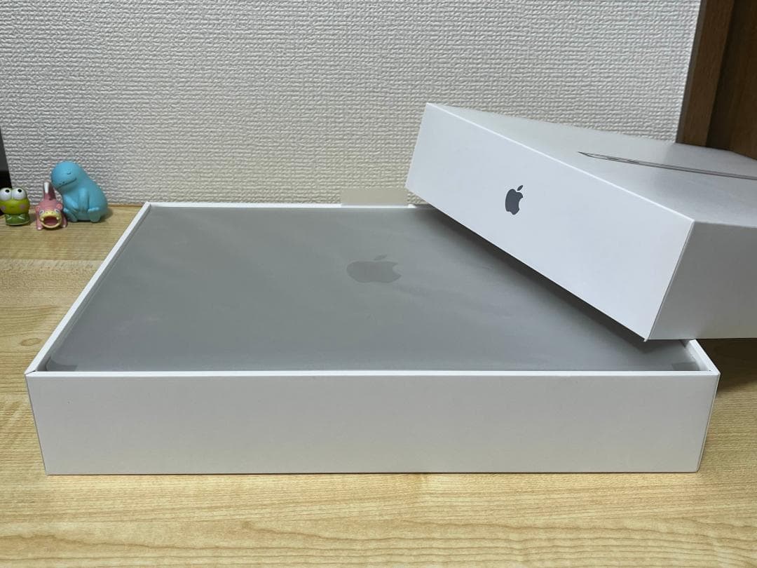 美品 MacBook Air M1 16GB/512GB フィルム付 ハブ付