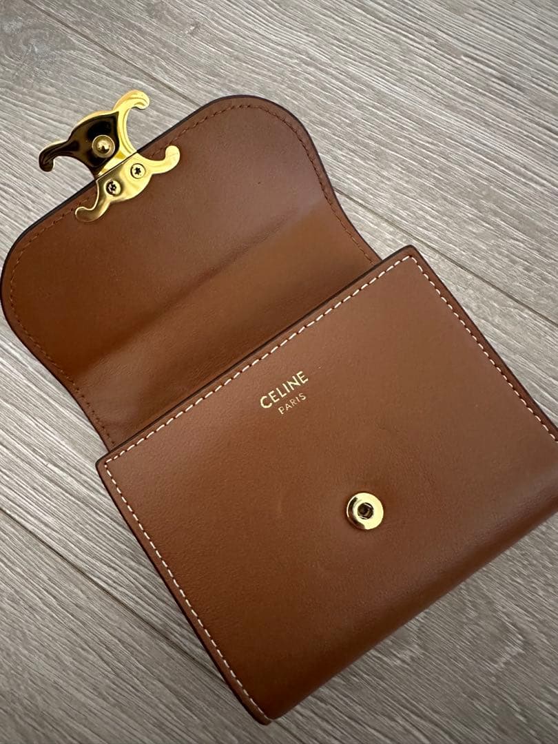 美品CELINE セリーヌ トリオンフ コンパクトウォレット　コニャック