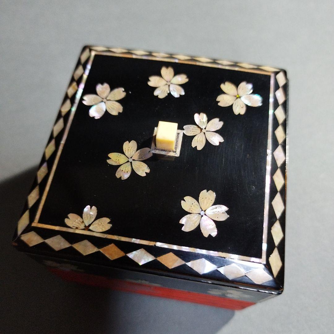 螺鈿細工　小箱