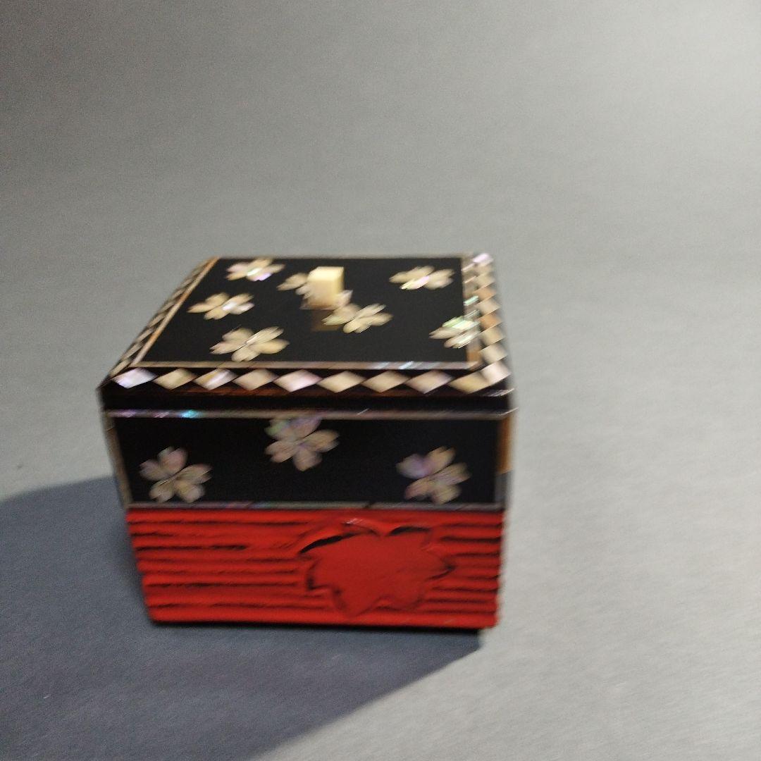 螺鈿細工　小箱
