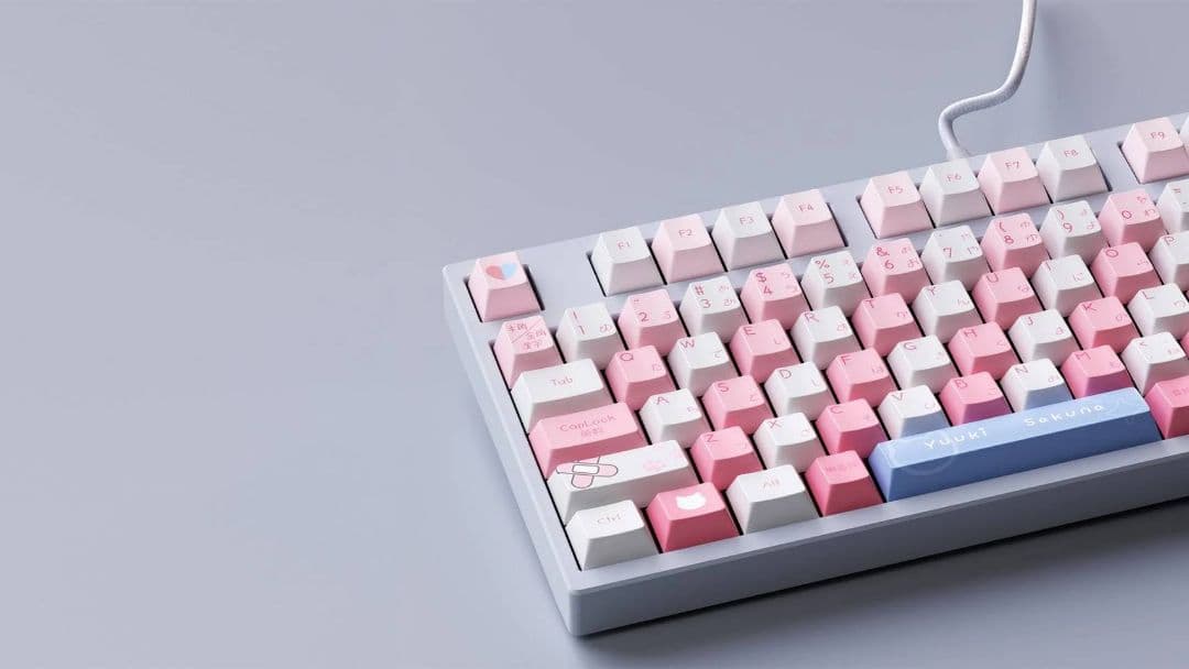 新品未開封　結城さくな × AMISIC コラボゲーミングキーボード