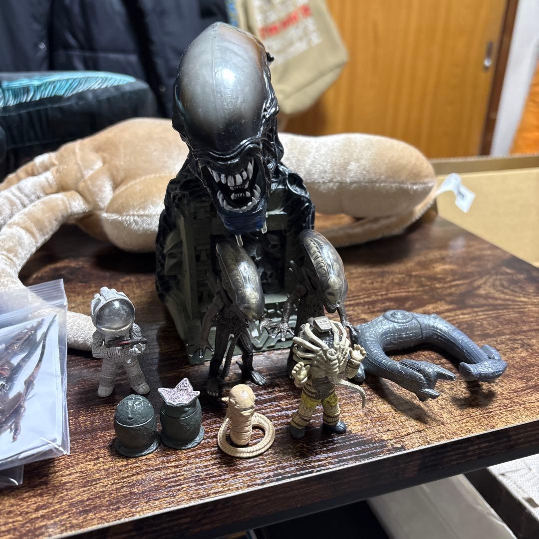 ALIEN　エイリアン　フィギュア　グッズ　まとめ売り