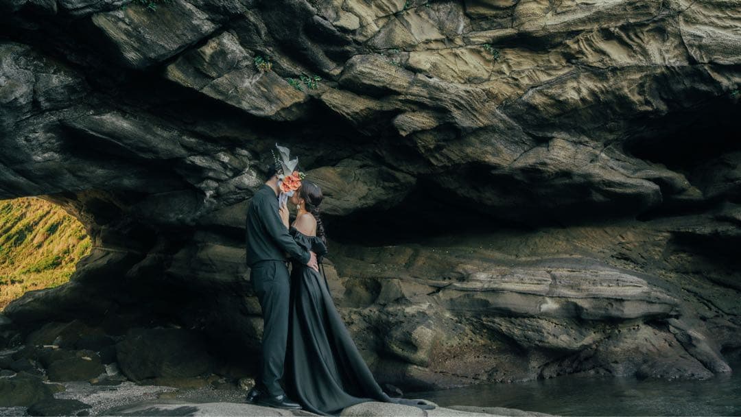 ドレスプロダクション　オフショルダー Aラインドレス ブラック（W274BK）