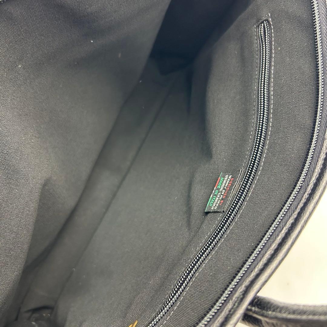 【美品】イルビゾンテ　トートバッグ　ビジネスバッグ　ブリーフケース　ロゴ　型押し