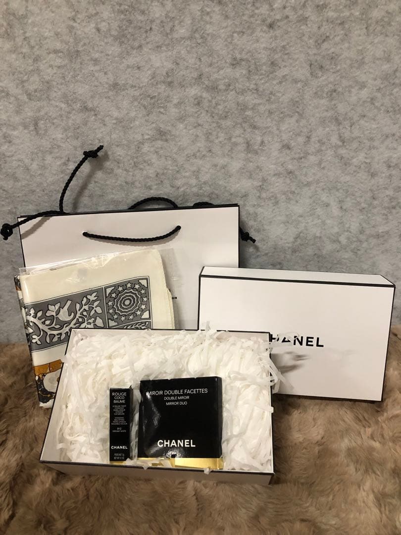 CHANEL ミラー　リップクリーム　セット