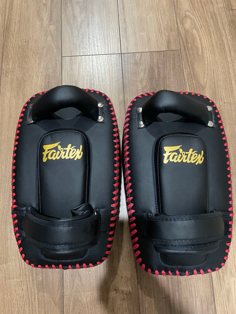 田頭⭐︎Fairtex KPLC6 スモールカーブタイパッド⭐︎