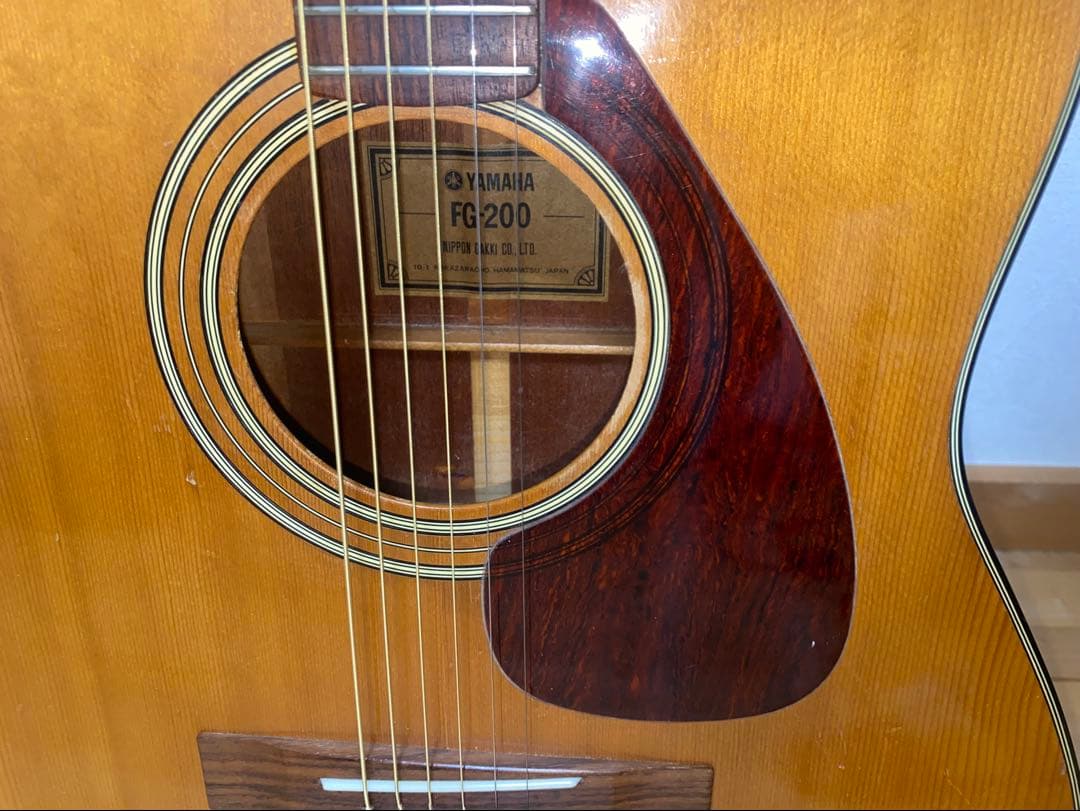 大幅値下げ‼️YAMAHA FG200グリーンラベル　調整済み新品弦　激鳴り！