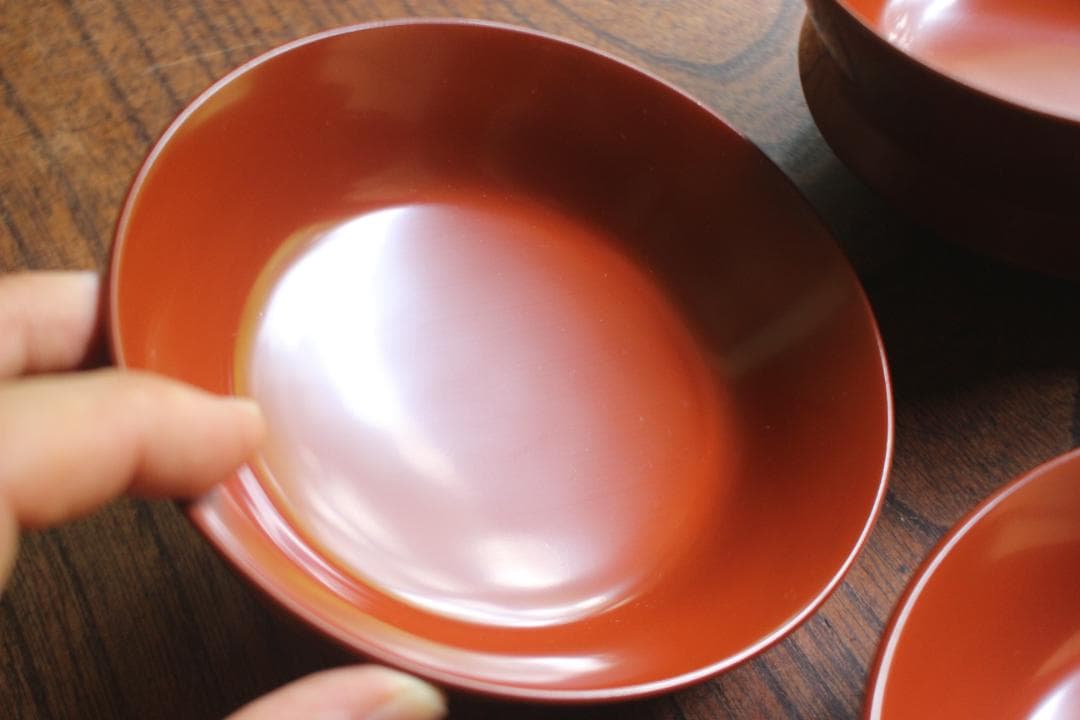 デッドストック！深みある朱漆に優美な梅蒔絵の映えるお椀2点（検輪島塗京塗雑煮椀