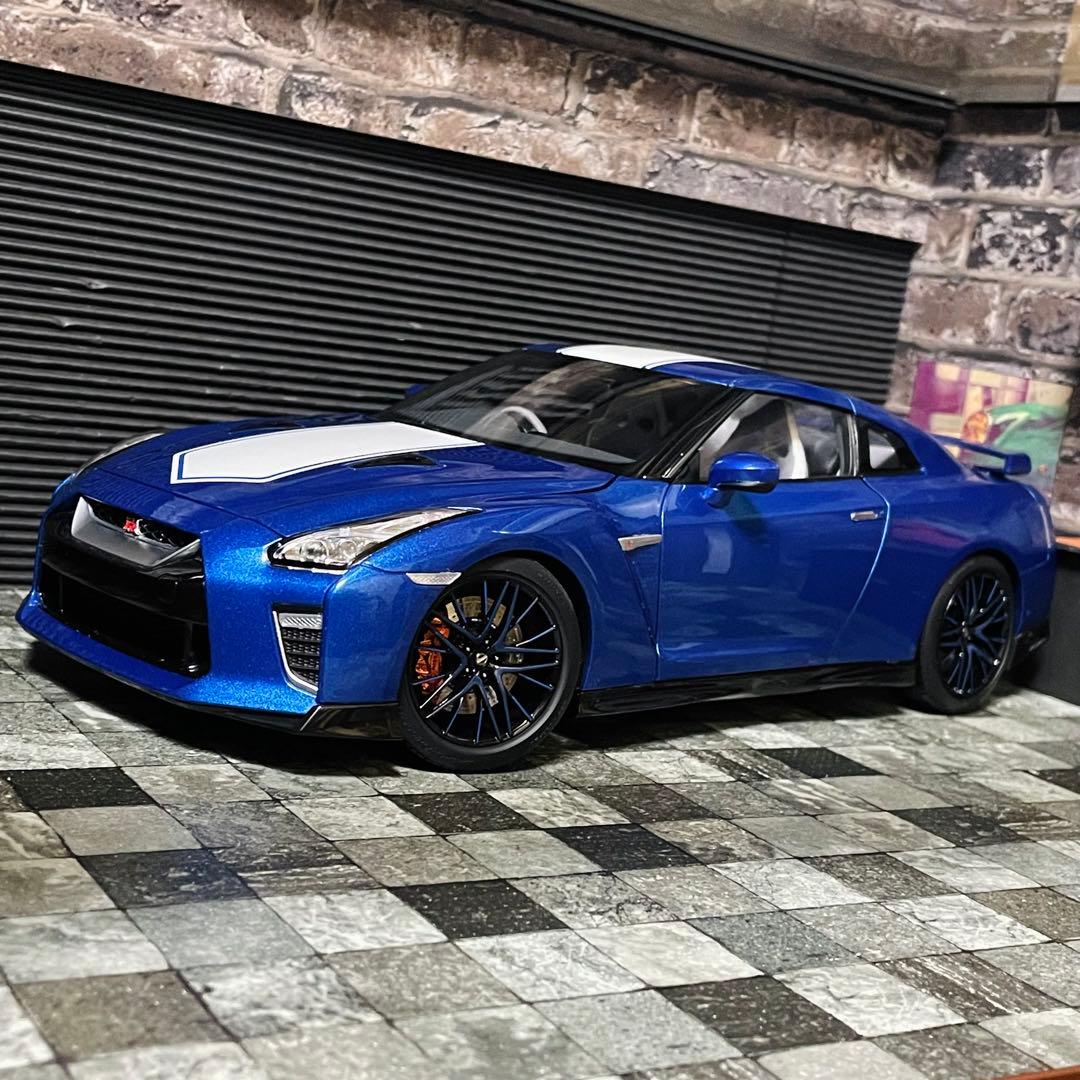 599台限定 1/18 モーターヘリックス 日産GT-R 50thアニバーサリー