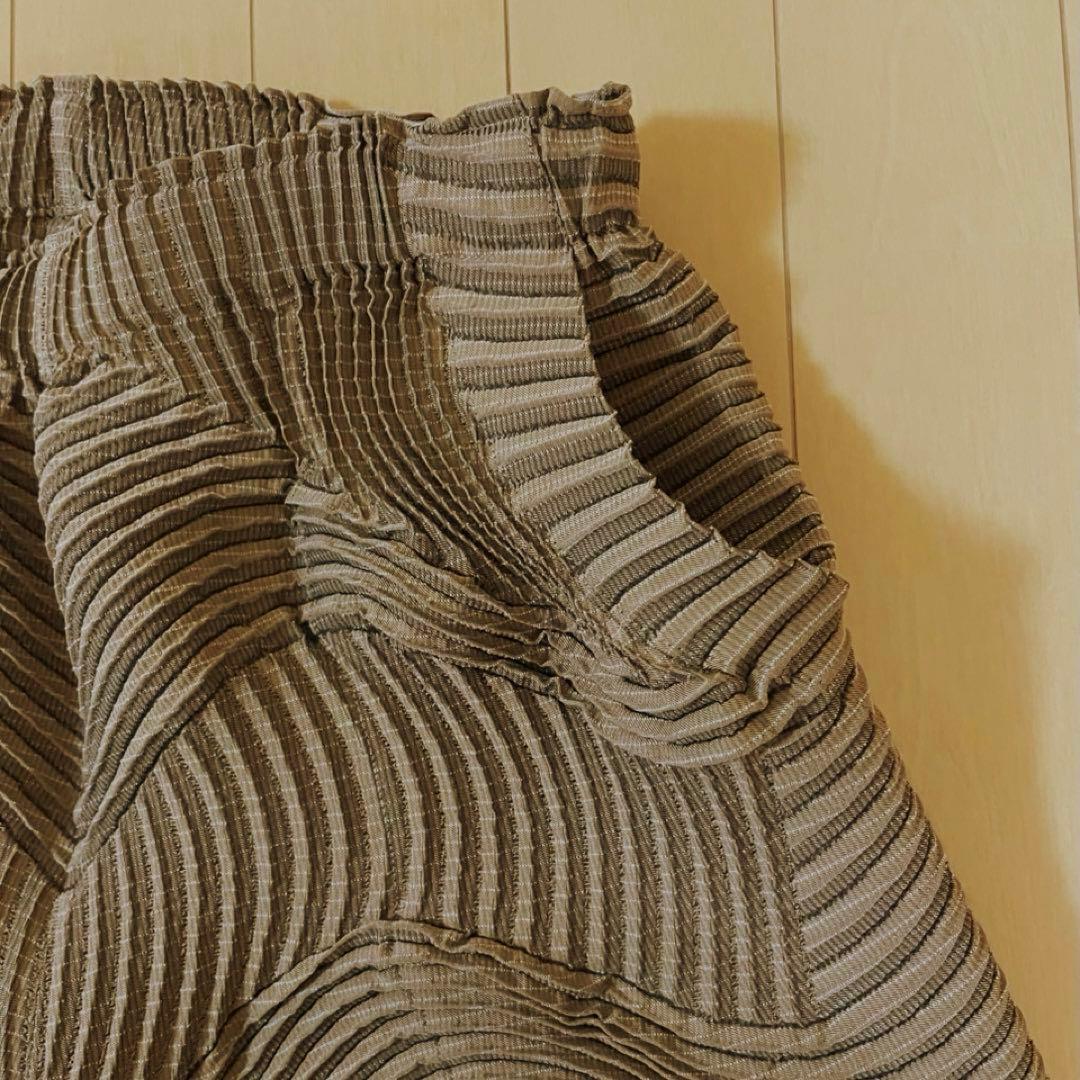 新品タグ付き　A-POC ABLE イッセイミヤケ　波形プリーツパンツ