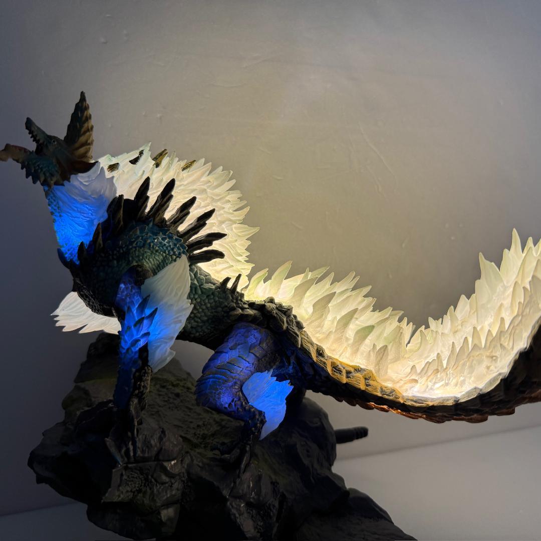 モンスターハンター ジンオウガ フィギュア 雷狼竜 LED点灯　特大サイズ
