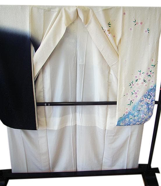 値下げ交渉ＯＫ！極上ちりめん地 白地 振袖 セット 正絹 Ｂ４３６