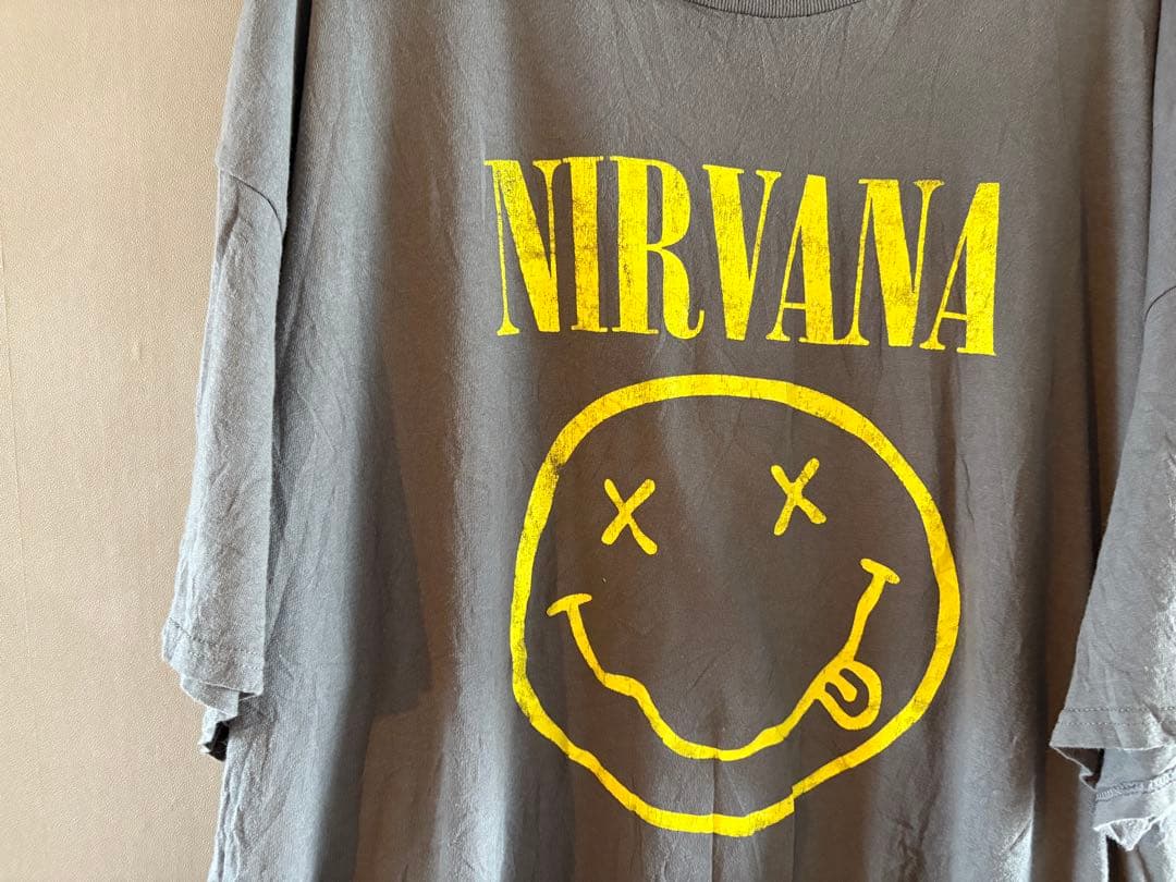 ニルヴァーナ　NIRVANA スマイル Tシャツ グレー