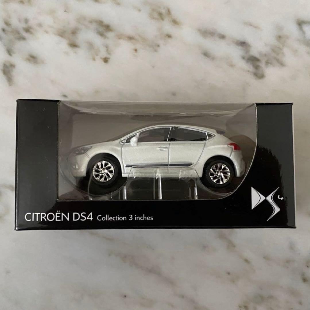 CITROEN DS4 ホワイトミニカー 1/43