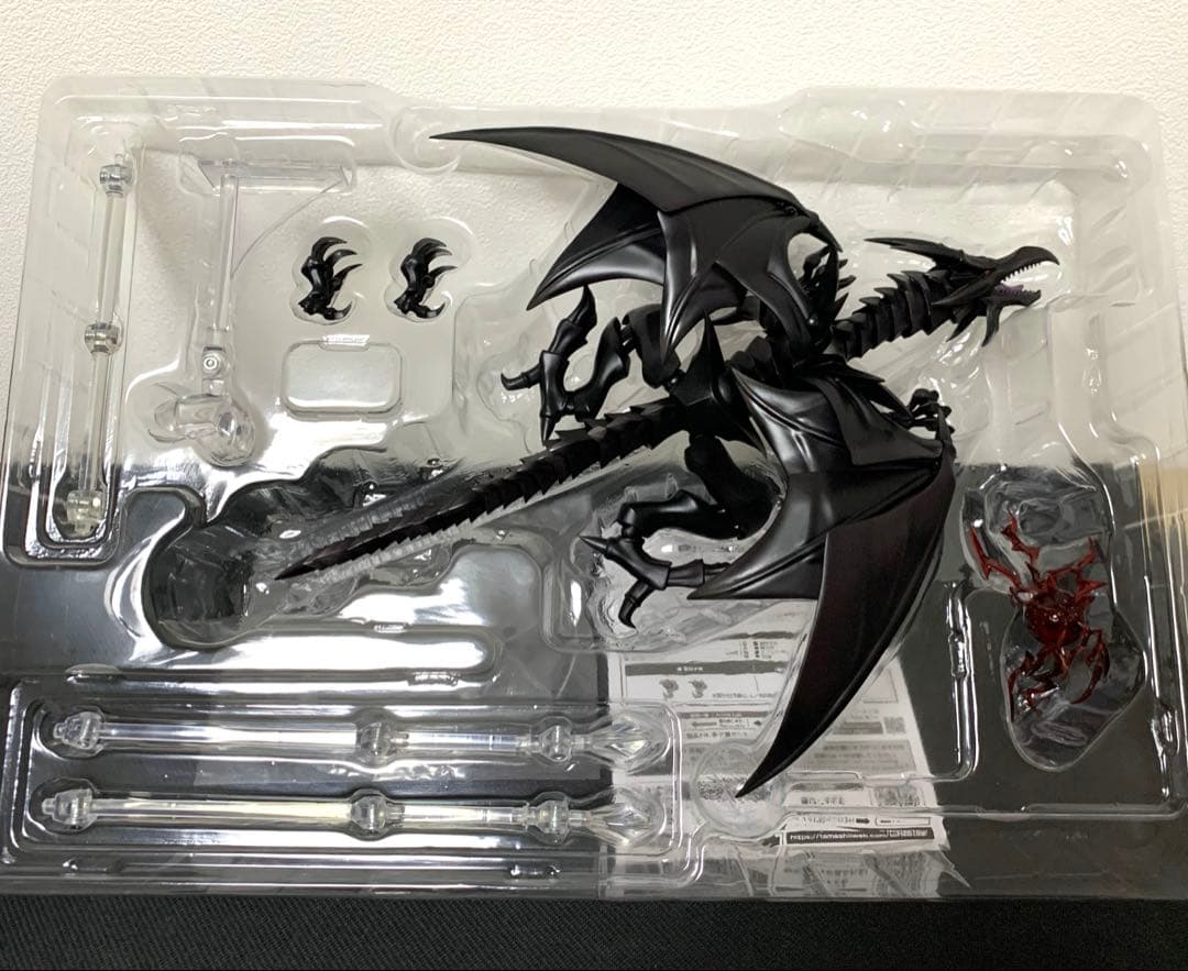 S.Hモンスターアーツ 遊戯王 青眼の白龍 真紅眼の黒竜 ブラック•マジシャン