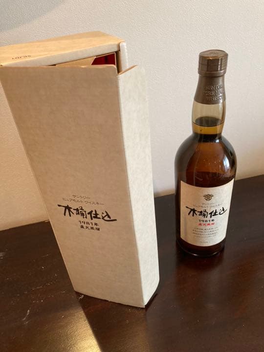 【未開封】サントリー ピュアモルト 木桶仕込 1981年 750ml(箱あり)