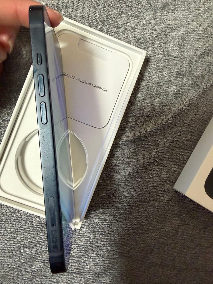 Apple iPhone 13 128GB ミッドナイト