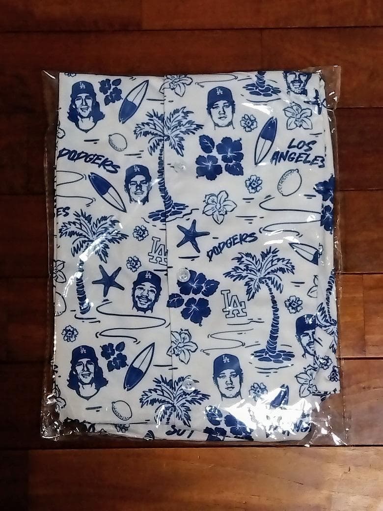 ゆ*た様 Ｍサイズ 新品入手困難 7月1日 ドジャース ハワイアンナイト ハワイ