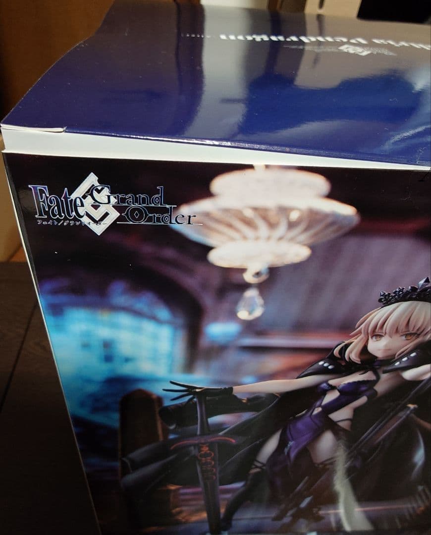 新品未開封 アルトリア・ペンドラゴン フィギュア AMAKUNI