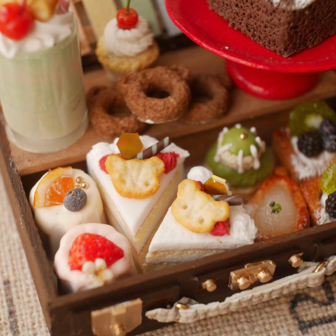 chocolate trunk チョコレートテーマのトランクスイーツ