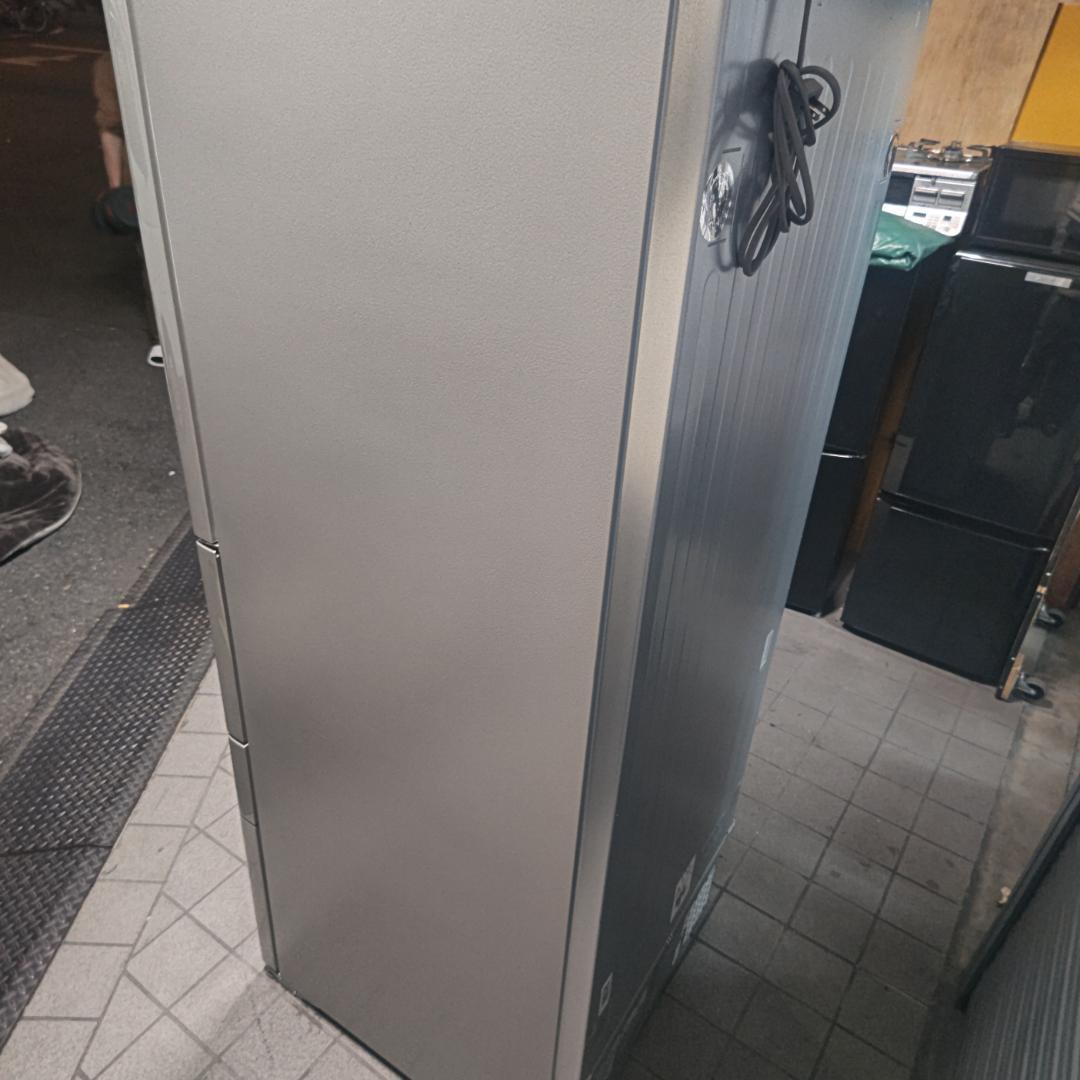 ★大阪府内配送無料★東芝製 VEGETA GR-W550FH 最新2024年製★