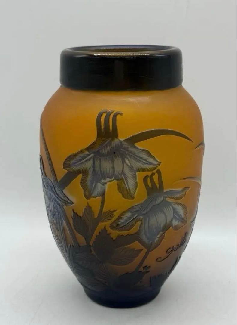 エミールガレ　フクシアの花紋瓶　高さ約14.1cm 送料込み251202