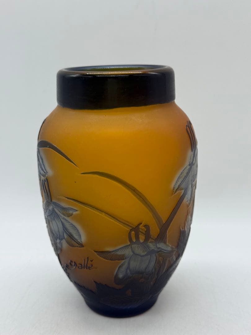 エミールガレ　フクシアの花紋瓶　高さ約14.1cm 送料込み251202