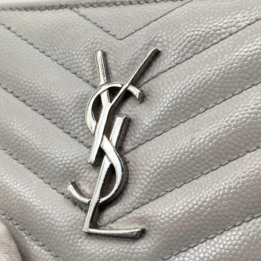 サンローラン 二つ折り財布 カサンドラ Vステッチ キャビアスキン 保存袋付き