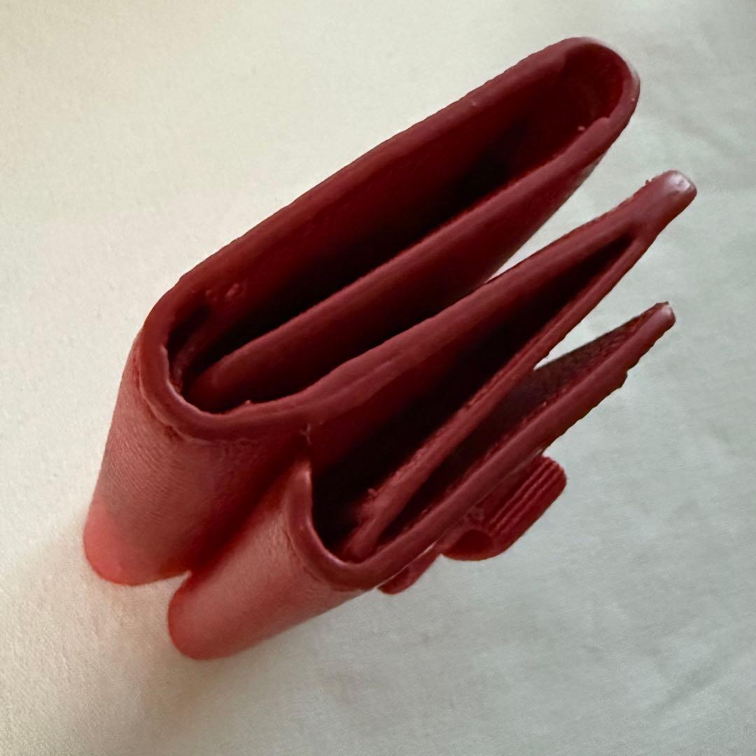 新品 未使用 フェラガモ レザー三つ折り財布 レッド リボン