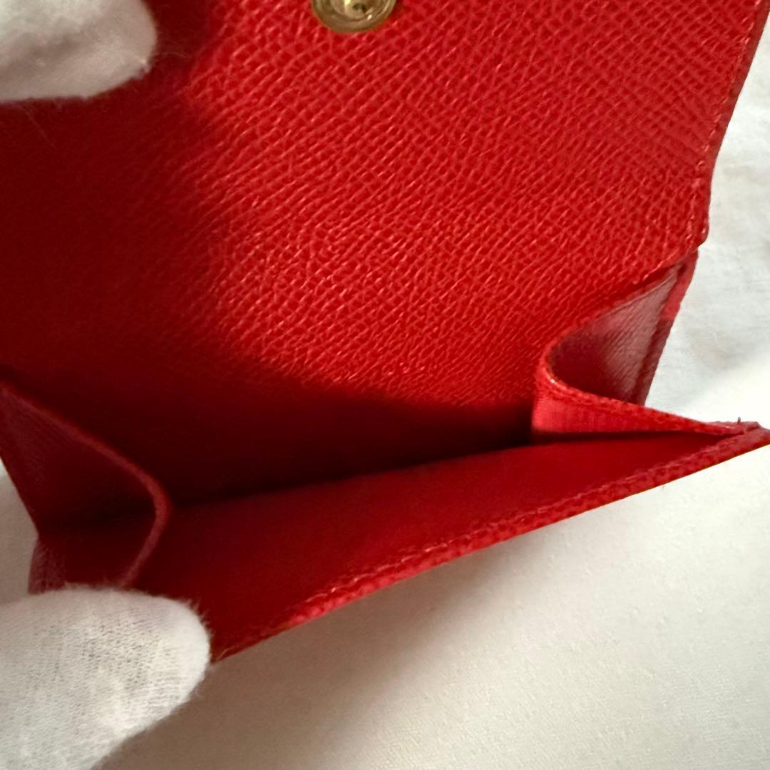 新品 未使用 フェラガモ レザー三つ折り財布 レッド リボン