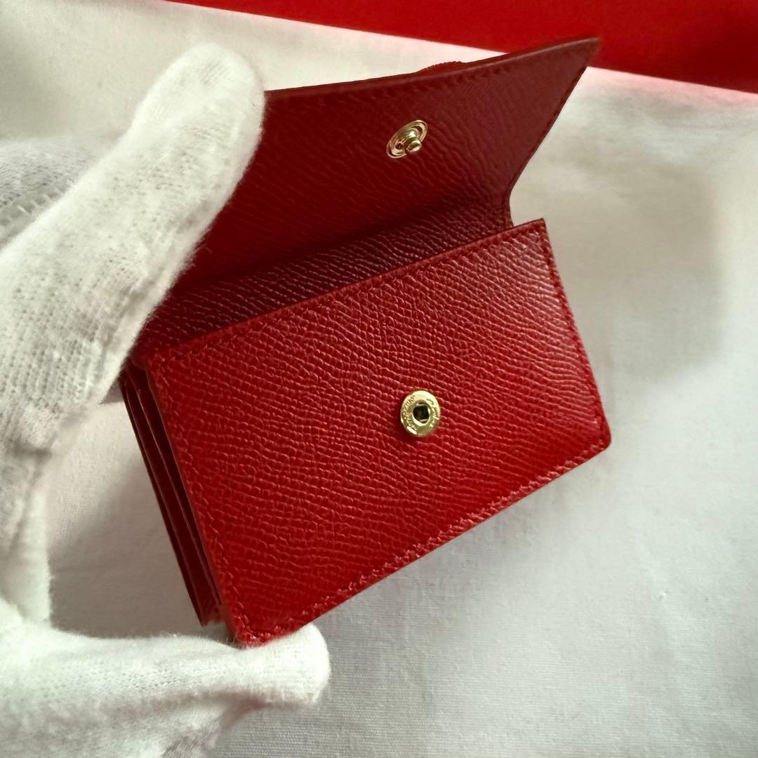 新品 未使用 フェラガモ レザー三つ折り財布 レッド リボン