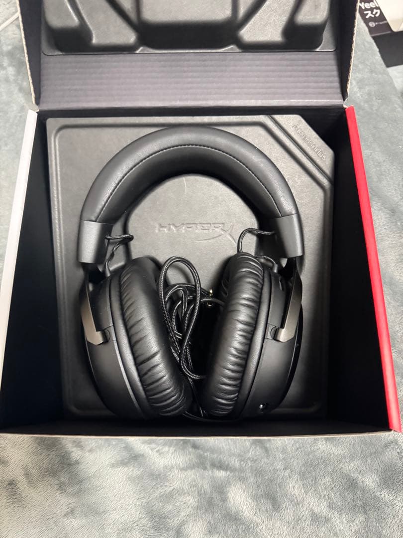 HyperX Cloud III ゲーミングヘッドセット