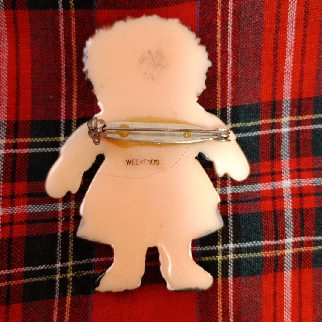 ウィークエンズ ブローチ