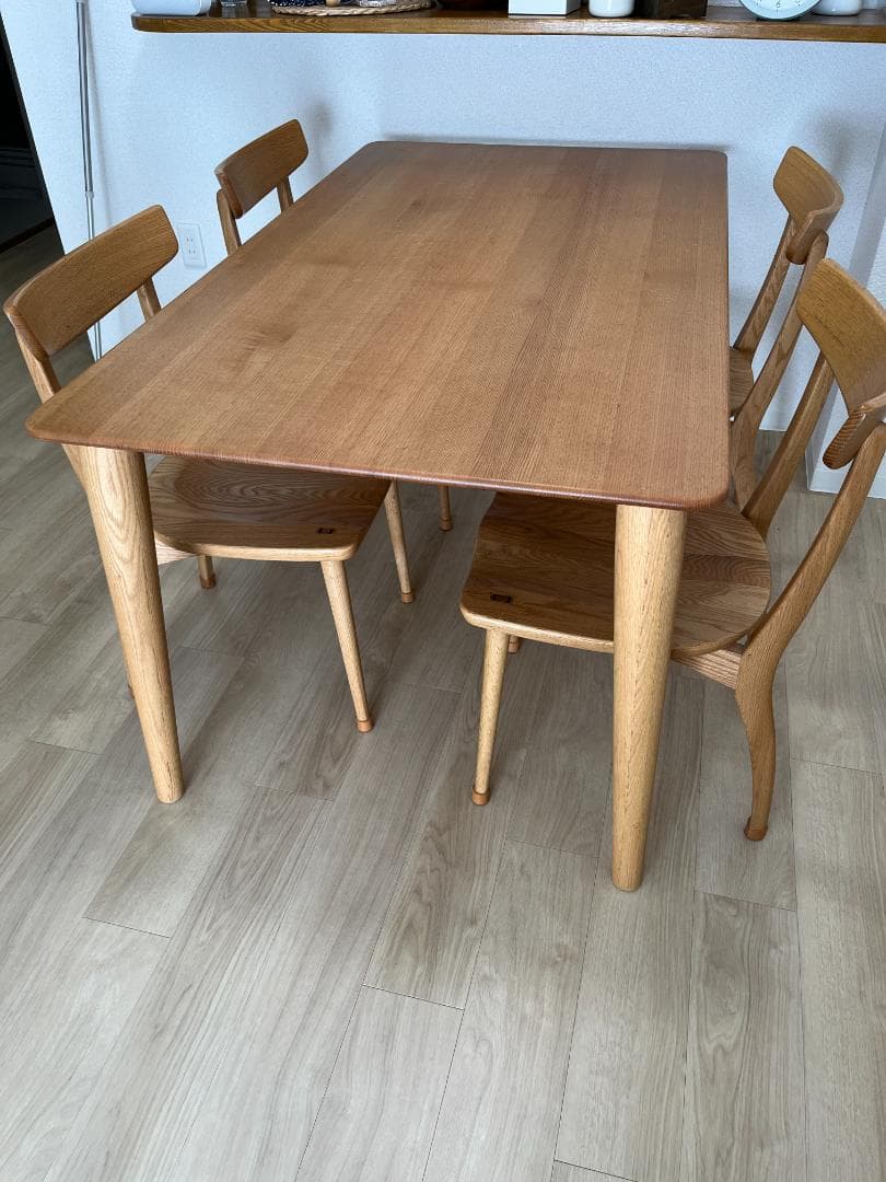 大阪府枚方市 大塚家具のオークテーブル