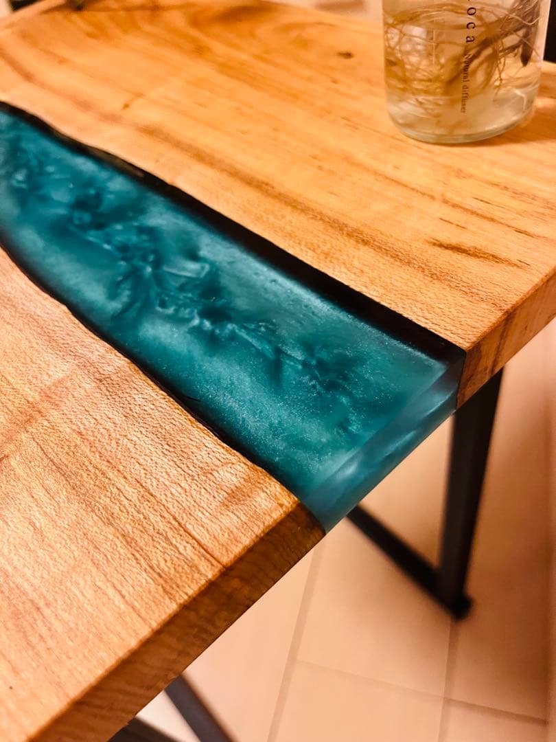 レジンテーブル　ソファテーブル　サイドテーブル　桜の木