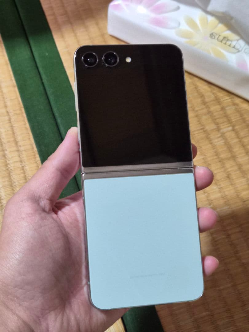 スマートフォン本体 Galaxy Z Flip5 256gb