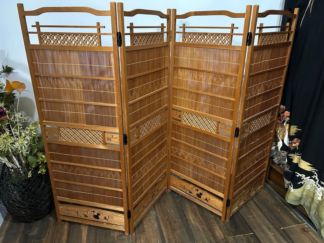 【火星人】古い竹簾屏風 衝立 パーテーション 四連 透かし彫り 古道具
