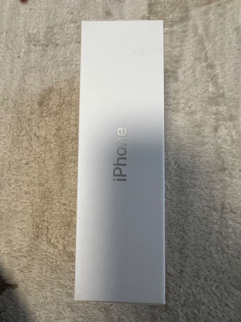 iPhone11 ホワイト 64G 本体　SIMフリー　イヤフォン付き