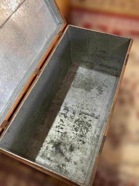 木製長持箪笥　アンティーク古民具家具　レトロなインテリアに変身！新春セール