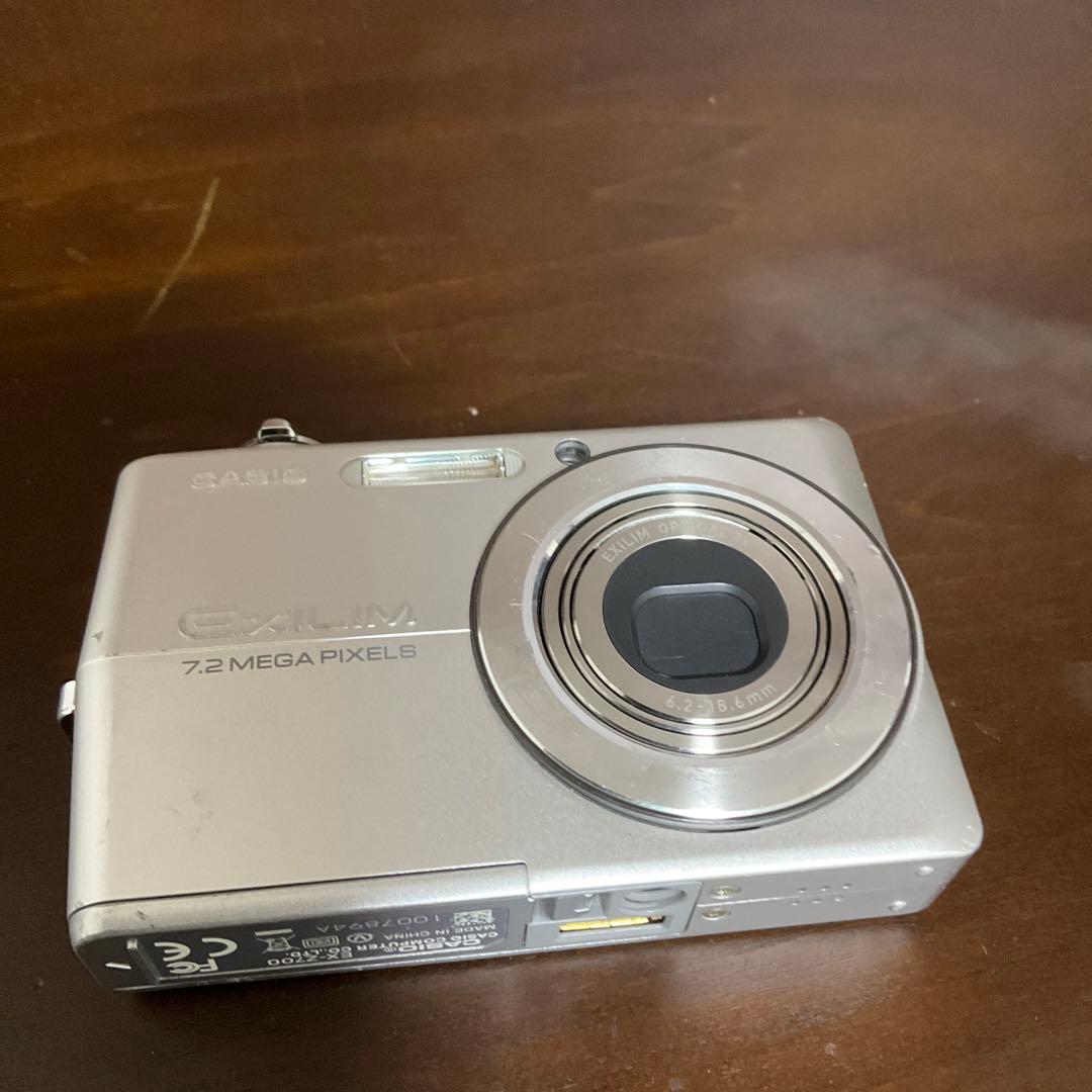 デジタルカメラ Casio EXILIM EX-Z700